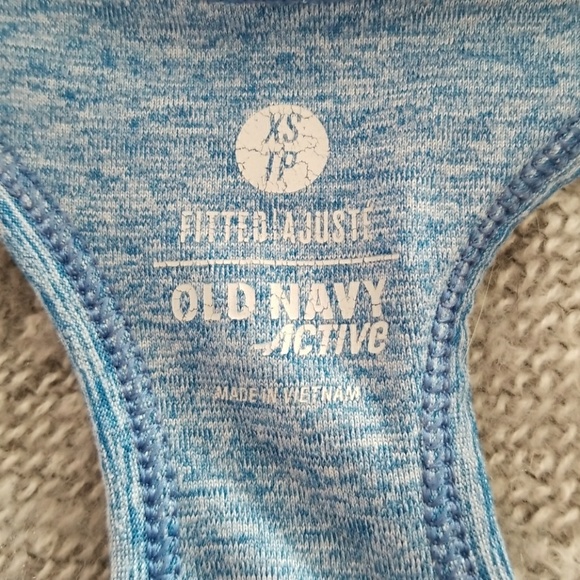 Old Navy ruched active top - Picture 2 of 5